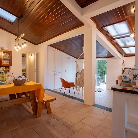 Casa de Férias Casa Capelas *